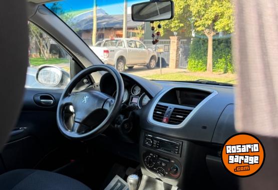 Autos - Peugeot 207 allure 2013 Nafta 81000Km - En Venta