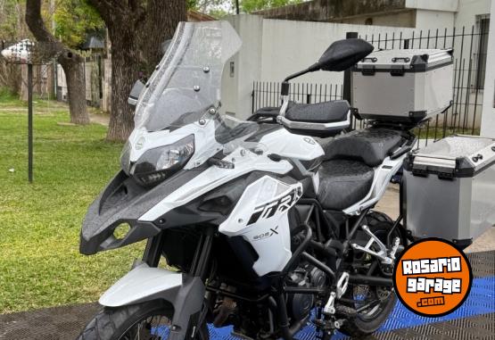 Motos - Benelli 502 X 2023 Nafta 6000Km - En Venta
