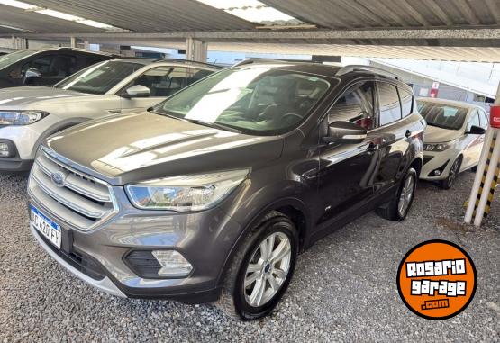 Autos - Ford KUGA SEL 2.0 ECOBOOST 2018 Nafta 81631Km - En Venta