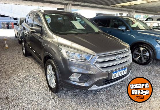Autos - Ford KUGA SEL 2.0 ECOBOOST 2018 Nafta 81631Km - En Venta