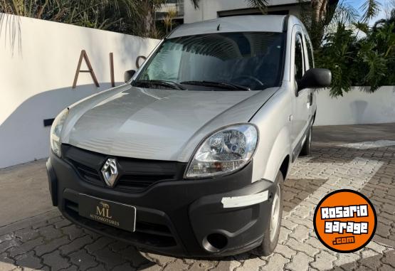 Utilitarios - Renault Kangoo 2017 GNC 140000Km - En Venta