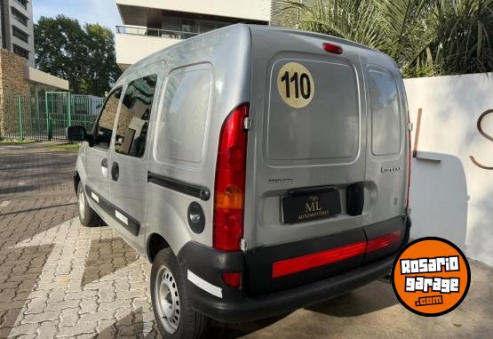Utilitarios - Renault Kangoo 2017 GNC 140000Km - En Venta
