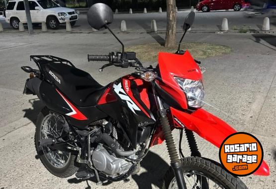 Motos - Honda XR 2025 Nafta 11000Km - En Venta