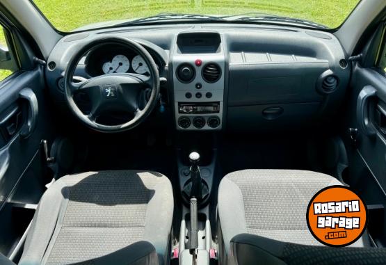 Utilitarios - Peugeot HDI 1.6 Furgón Confort 2016 Diesel 174000Km - En Venta