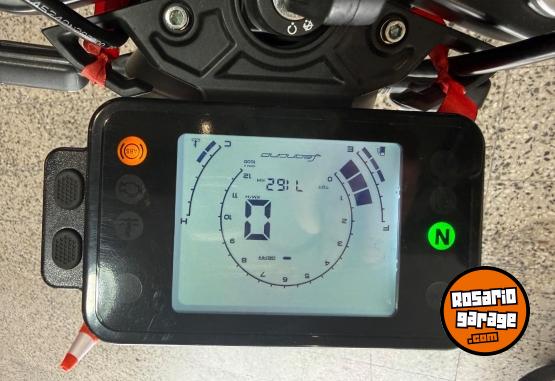 Motos - Benelli Leoncino 2022 Nafta 7000Km - En Venta