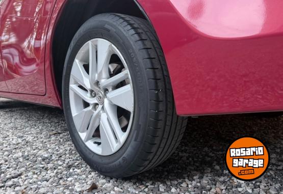 Autos - Toyota COROLLA 2014 Nafta 195000Km - En Venta