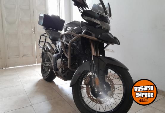 Motos - Zontes 310 t2 rayos 2022 Nafta 15700Km - En Venta