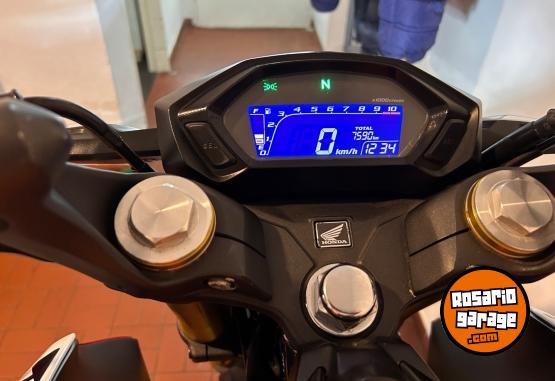 Motos - Honda Cb 190 repsol 2016 Nafta 7600Km - En Venta