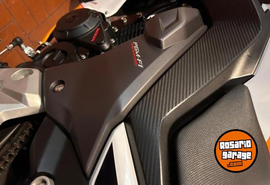 Motos - Honda Cb 190 repsol 2016 Nafta 7600Km - En Venta