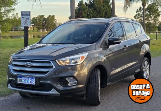 Camionetas - Ford kuga 2017 Nafta 77000Km - En Venta