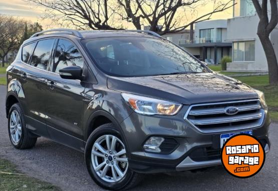 Camionetas - Ford kuga 2017 Nafta 77000Km - En Venta