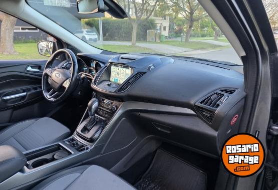 Camionetas - Ford kuga 2017 Nafta 77000Km - En Venta