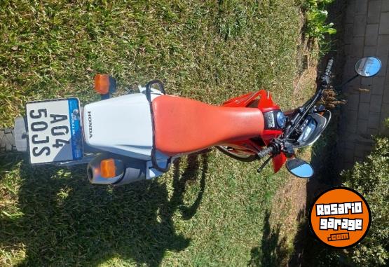 Motos - Honda Tornado 2017 Nafta 35000Km - En Venta