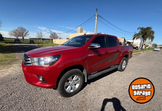 Camionetas - Toyota HILUX 2016 Diesel 135000Km - En Venta