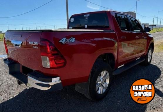 Camionetas - Toyota HILUX 2016 Diesel 135000Km - En Venta