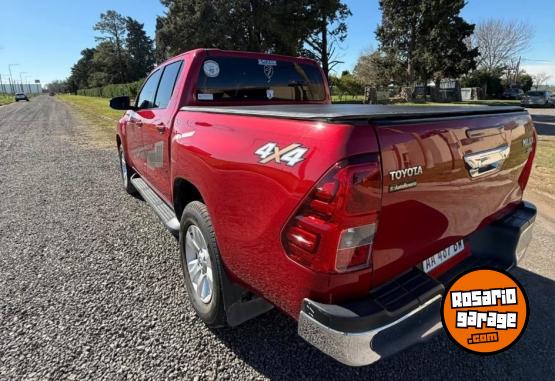 Camionetas - Toyota HILUX 2016 Diesel 135000Km - En Venta