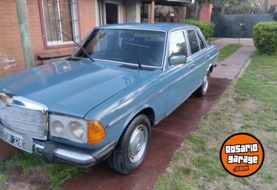 Clásicos - Mercedes Benz 250 w 123 automático - En Venta