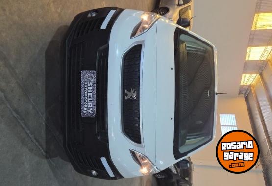 Utilitarios - Peugeot Expert furgon confort 2020 Diesel 120000Km - En Venta