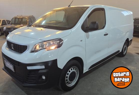 Utilitarios - Peugeot Expert furgon confort 2020 Diesel 120000Km - En Venta