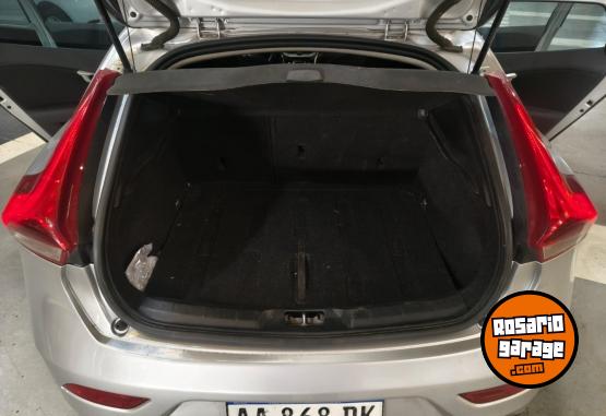 Autos - Volvo V40 2017 Nafta 138000Km - En Venta