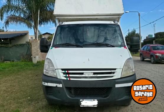 Camiones y Grúas - Iveco Daily 35c14 2010 - EXCELENTE ESTADO - En Venta