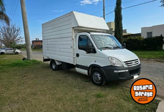 Camiones y Grúas - Iveco Daily 35c14 2010 - EXCELENTE ESTADO - En Venta