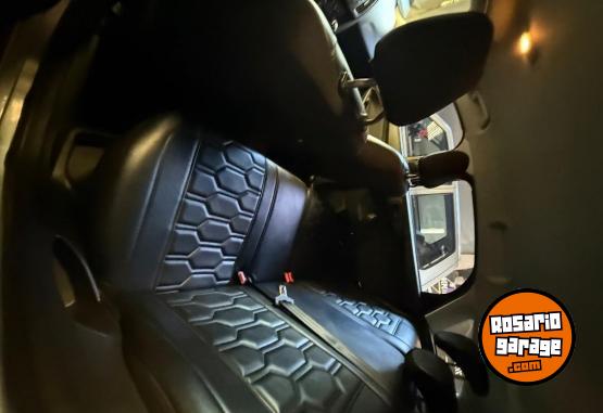 Autos - Ford Focus III 2014 GNC 117000Km - En Venta