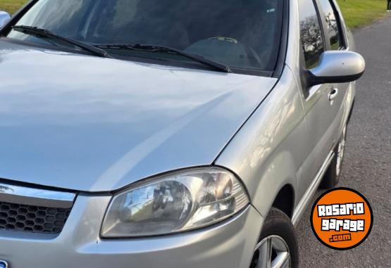 Autos - Fiat Siena 2017 GNC 137000Km - En Venta
