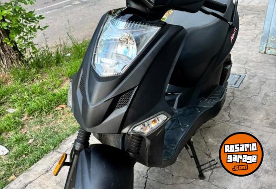 Motos - Kymco Agility 125 cc 2024 Nafta 9000Km - En Venta