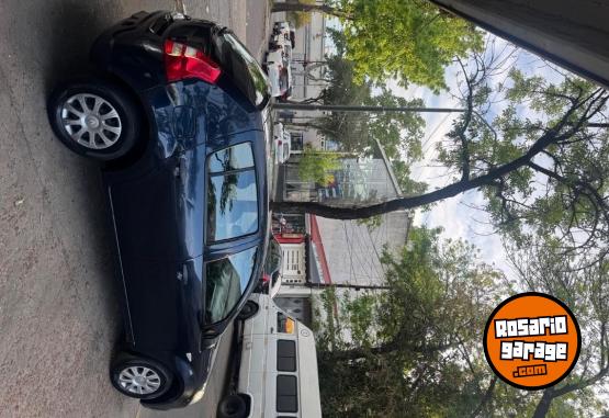 Autos - Renault Sandero 2011 Nafta 175000Km - En Venta