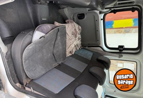 Utilitarios - Renault Kangoo 2012 Nafta 133000Km - En Venta