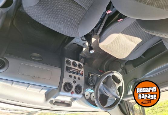 Utilitarios - Citroen Berlingo partner kangoo f 2016 Diesel 149500Km - En Venta