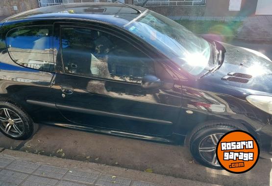 Autos - Peugeot 207 2009 Nafta 178000Km - En Venta