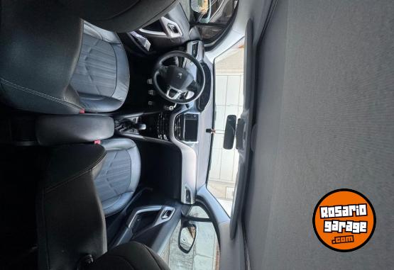 Autos - Peugeot 208 feline 2017 Nafta 49000Km - En Venta