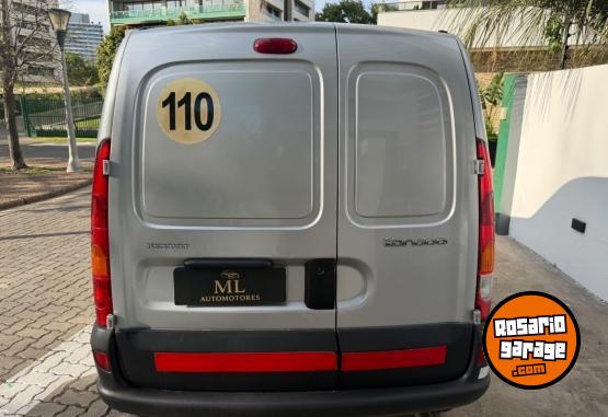 Utilitarios - Renault Kangoo 2017 GNC 140000Km - En Venta