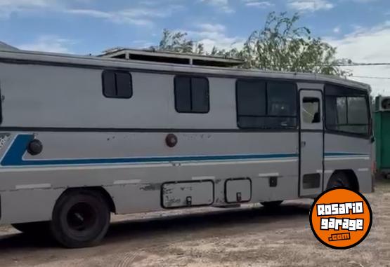 Camiones y Grúas - Motorhome equipado motor MB 1114 - En Venta