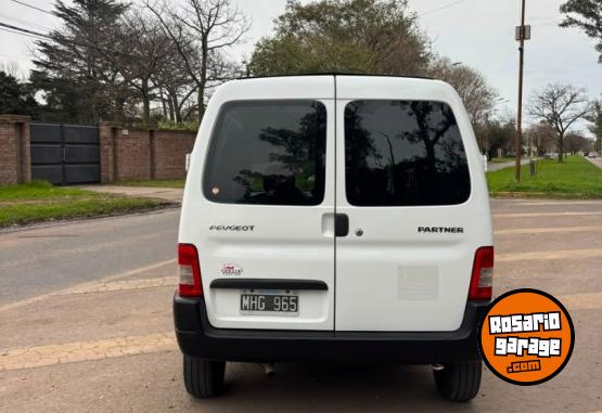 Utilitarios - Peugeot Partner 2013 GNC 186000Km - En Venta