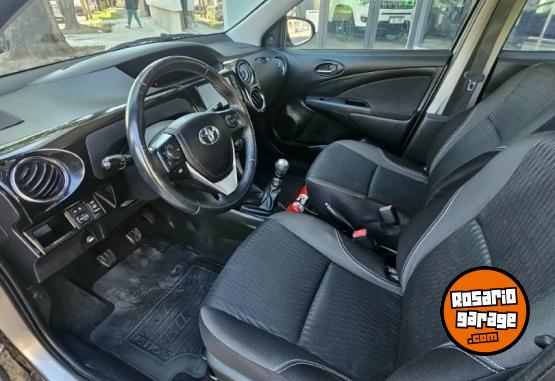 Autos - Toyota ETIOS XLS 1.5N 6MT 2018 Nafta 89000Km - En Venta