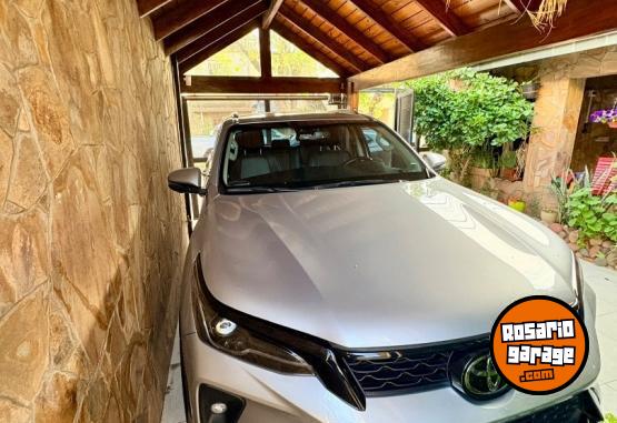 Camionetas - Toyota Sw4 SRX 2025 Diesel 51000Km - En Venta