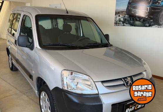 Utilitarios - Peugeot Partner Patagónica 2014 Diesel 141000Km - En Venta