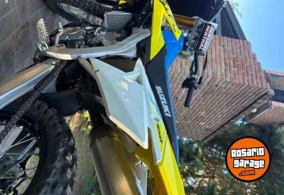 Motos - Suzuki Rmz 2023 Nafta 16Km - En Venta