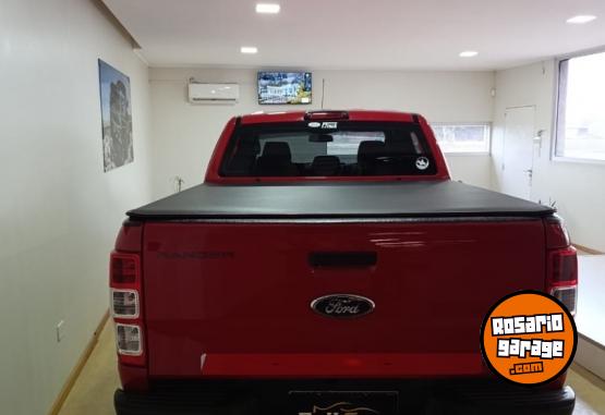 Camionetas - Ford Ranger XL 2017 Diesel 76000Km - En Venta