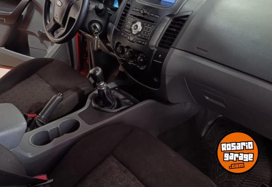 Camionetas - Ford Ranger XL 2017 Diesel 76000Km - En Venta