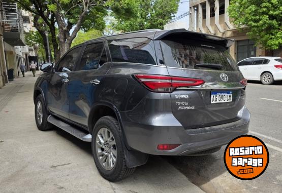 Camionetas - Toyota SW4 SRX 2023 Diesel 60000Km - En Venta