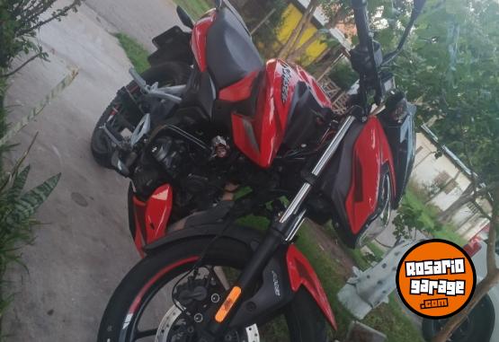 Motos - Bajaj Rouser P150 2024 Nafta 13500Km - En Venta
