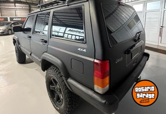 Camionetas - Jeep Cherokee Sport 1997 Nafta 220000Km - En Venta
