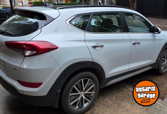 Camionetas - Hyundai Tucson 2.0 Na 4x4 Premuim 2017 Nafta 84000Km - En Venta