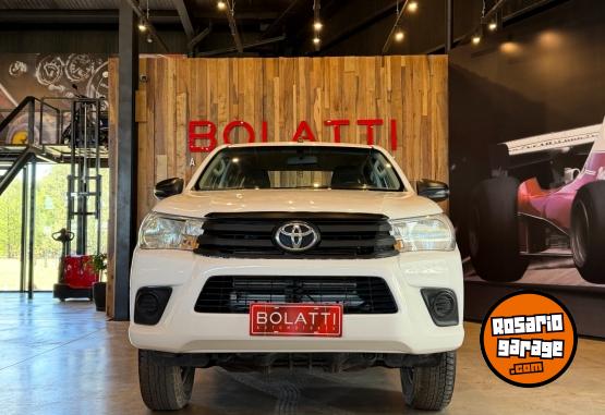Camionetas - Toyota Hilux 2.4 Dc 4X4 Tdi Dx 2024 Diesel 277000Km - En Venta