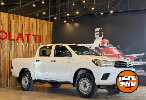 Camionetas - Toyota Hilux 2.4 Dc 4X4 Tdi Dx 2024 Diesel 277000Km - En Venta
