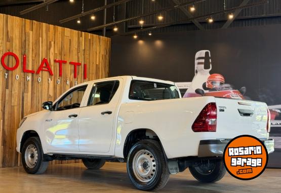 Camionetas - Toyota Hilux 2.4 Dc 4X4 Tdi Dx 2024 Diesel 277000Km - En Venta